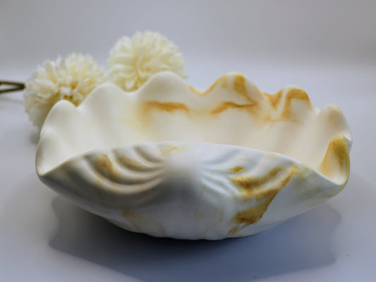 Clam shell trinket bowl