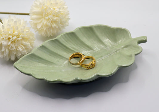Leaf trinket tray